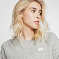 Aanbiedingen ⭐ Nike Sportswear Essential Logo Crew 🤩 8 Aanbiedingen ⭐ Nike Sportswear Essential Logo Crew 🤩 -Indian Maharadja Shop 125482 3 5